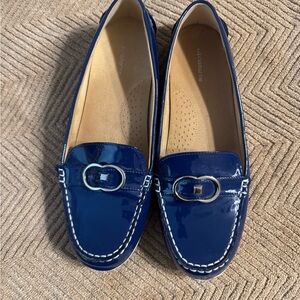 Liz Claiborne navy blue loafer  women’s 11 pre owned